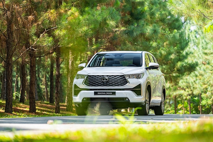 Top 10 ô tô bán chạy nhất Việt Nam tháng 6/2026: Limo Green dẫn đầu