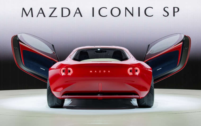Mazda ra mắt mẫu xe thể thao Iconic SP