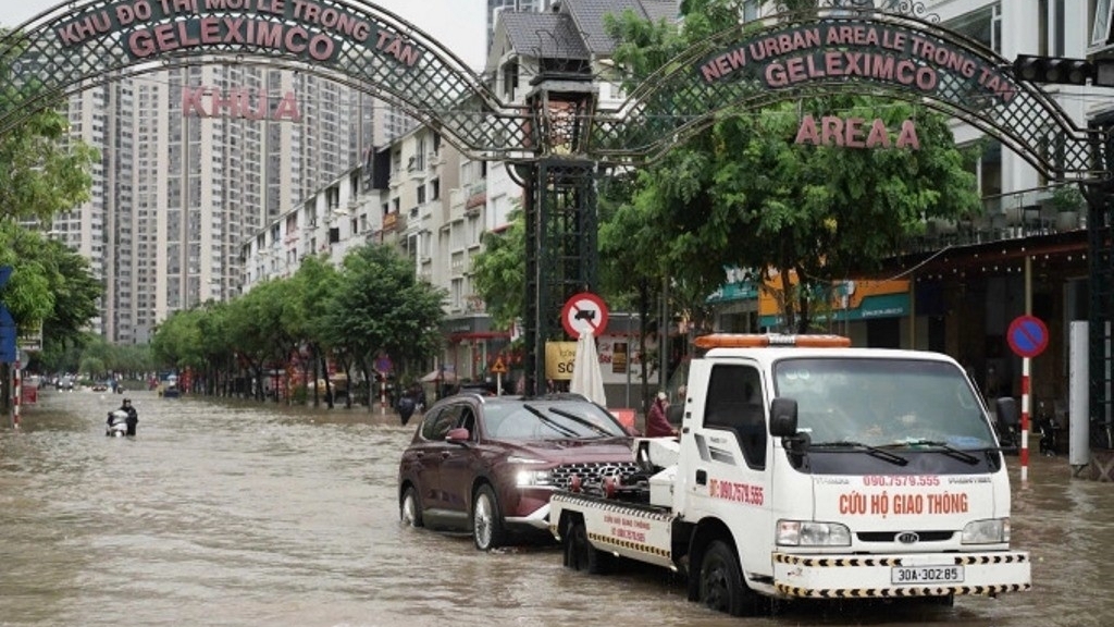 Kiểm tra ôtô sau bão: Việc nào tự làm, việc nào cần gara?