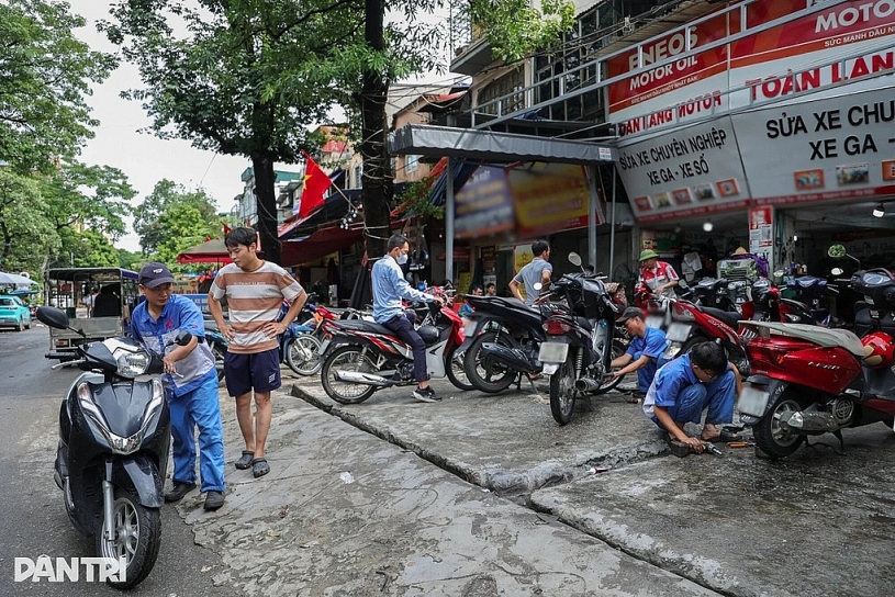 Một số mẹo kiểm tra và sửa chữa xe số nhanh chóng khi ngập nước, chết máy