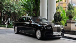 Đại gia TPHCM chi 60 tỷ mua Rolls-Royce Phantom VIII, chọn biển số 40 triệu