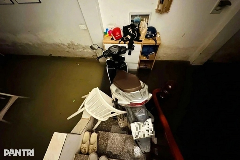 Các kiểu chống ngập ô tô và xe máy mùa bão, người Việt ngày càng cẩn thận