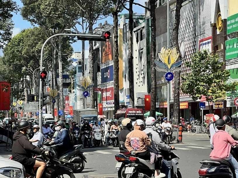 Vì sao có đèn chữ thập màu đỏ tại các giao lộ? Vì sao có đèn chữ thập màu đỏ tại các giao lộ?