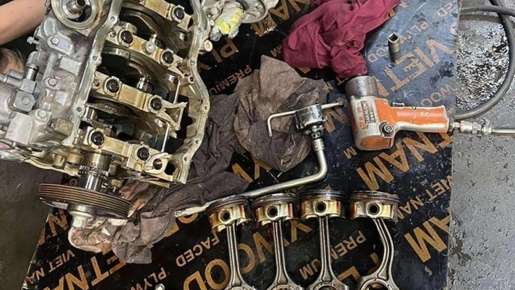 Tốn cả “mớ” tiền sửa xe bị thủy kích, song bán lại vẫn mất giá