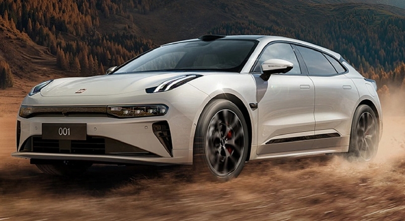 Mẫu xe điện Trung Quốc sạc pin nhanh gần bằng ô tô truyền thống đổ xăng