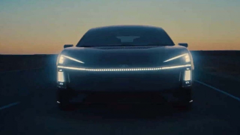 Xe bán chạy nhất mọi thời đại của Toyota sắp có màn ‘lột xác’