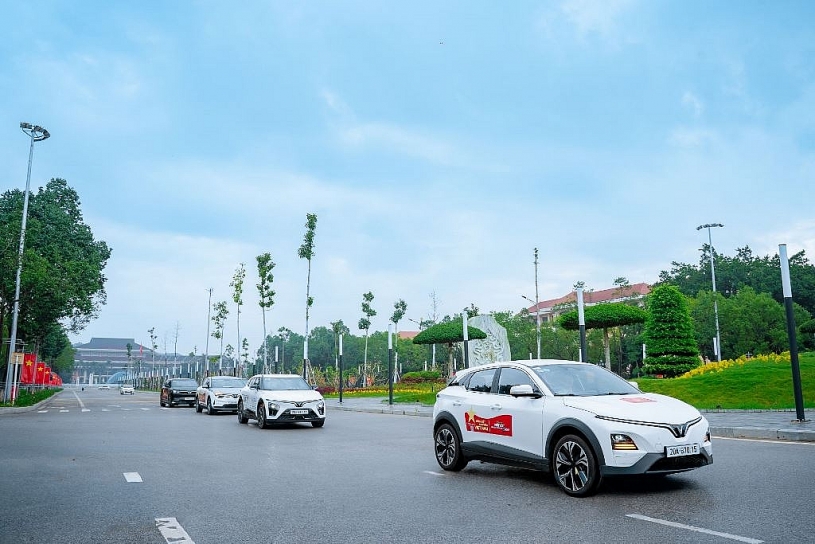 VinFast chinh phục người dùng với những đặc quyền hậu mãi 5 sao VinFast chinh phục người dùng với những đặc quyền hậu mãi 5 sao