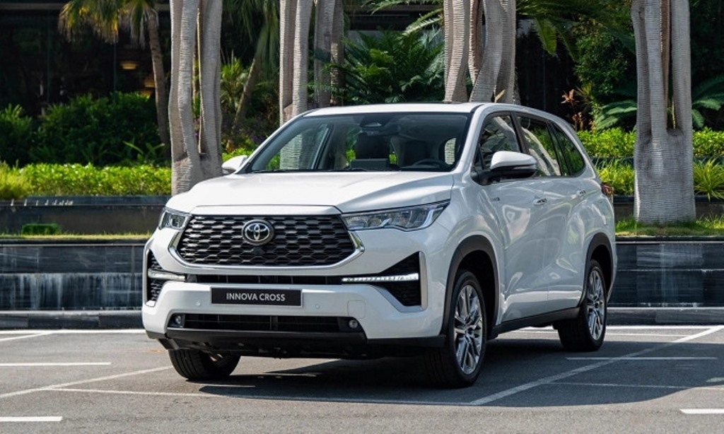 Toyota Innova Cross sắp có thêm bản 'giá mềm'
