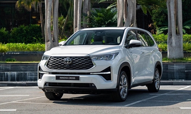 Toyota Innova Cross sắp có thêm bản 'giá mềm' Toyota Innova Cross sắp có thêm bản 'giá mềm'