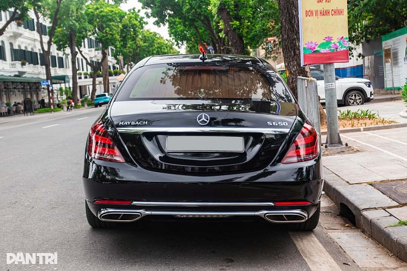 Cận cảnh S 650 Pullman giá 30 tỷ của đại gia Hà Nội, thay bộ lốp mất 4 ngày Cận cảnh S 650 Pullman giá 30 tỷ của đại gia Hà Nội, thay bộ lốp mất 4 ngày