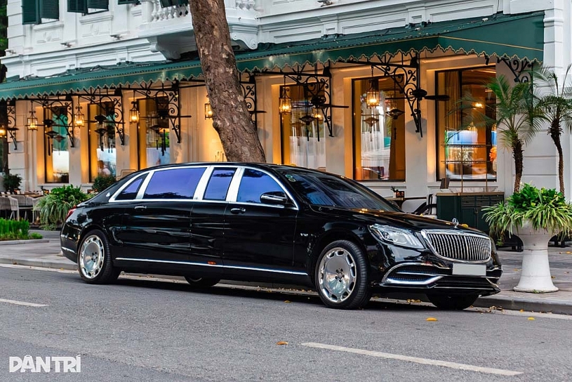 Cận cảnh S 650 Pullman giá 30 tỷ của đại gia Hà Nội, thay bộ lốp mất 4 ngày Cận cảnh S 650 Pullman giá 30 tỷ của đại gia Hà Nội, thay bộ lốp mất 4 ngày