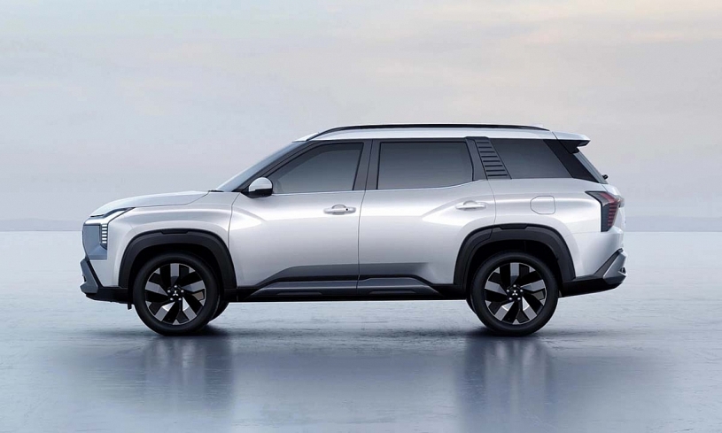 Mitsubishi Destinator nhận đặt hàng tại Việt Nam