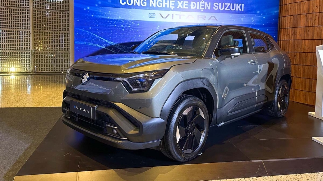 Suzuki e Vitara - CUV thuần điện lần đầu về Việt Nam