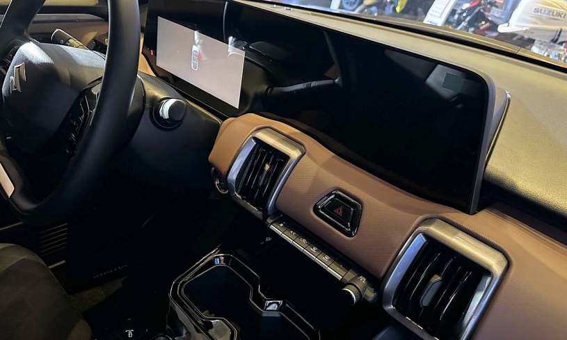 Suzuki e Vitara - CUV thuần điện lần đầu về Việt Nam Suzuki e Vitara - CUV thuần điện lần đầu về Việt Nam