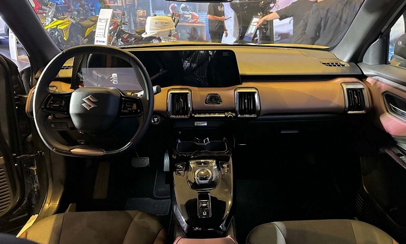 Suzuki e Vitara - CUV thuần điện lần đầu về Việt Nam Suzuki e Vitara - CUV thuần điện lần đầu về Việt Nam
