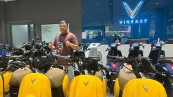 Chi chục tỷ đồng mở 2 đại lý xe máy điện VinFast, chủ đầu tư chia sẻ: Thị trường đang ở thời điểm vàng