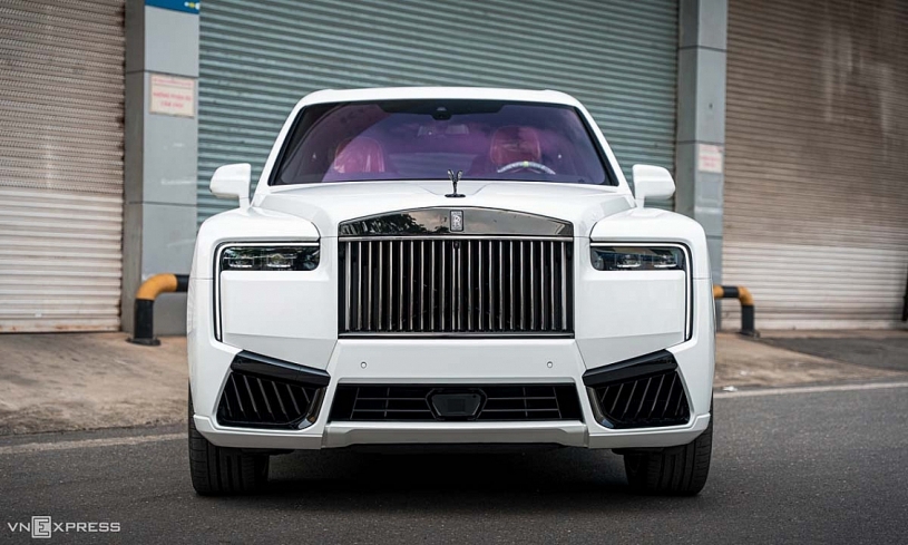 Rolls-Royce Cullinan Black Badge 2025 đầu tiên về Việt Nam Rolls-Royce Cullinan Black Badge 2025 đầu tiên về Việt Nam