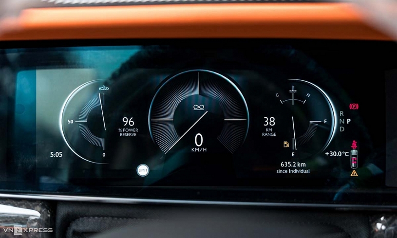 Rolls-Royce Cullinan Black Badge 2025 đầu tiên về Việt Nam Rolls-Royce Cullinan Black Badge 2025 đầu tiên về Việt Nam