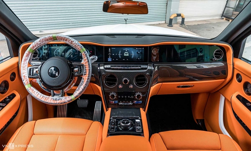 Rolls-Royce Cullinan Black Badge 2025 đầu tiên về Việt Nam Rolls-Royce Cullinan Black Badge 2025 đầu tiên về Việt Nam