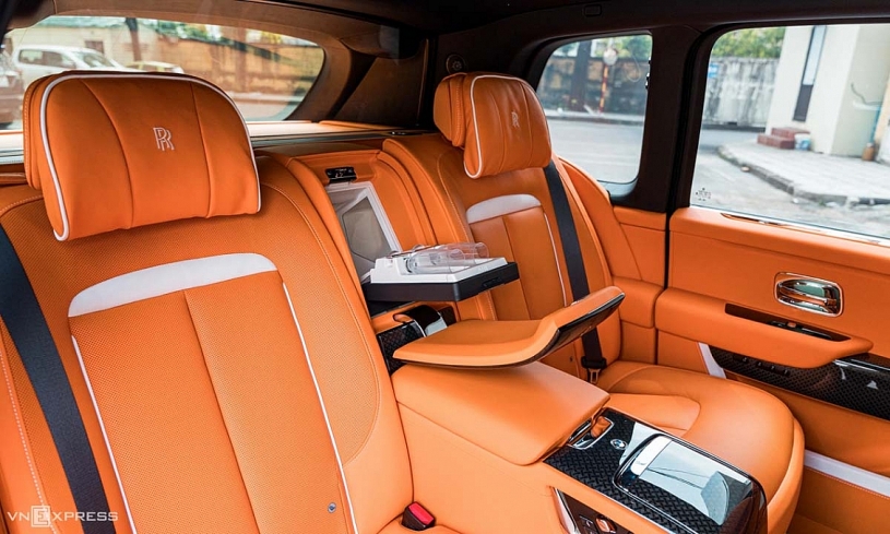 Rolls-Royce Cullinan Black Badge 2025 đầu tiên về Việt Nam Rolls-Royce Cullinan Black Badge 2025 đầu tiên về Việt Nam