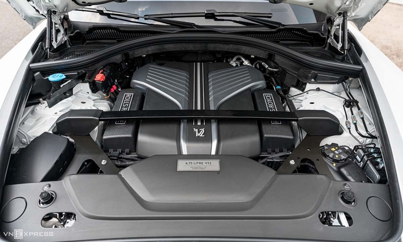 Rolls-Royce Cullinan Black Badge 2025 đầu tiên về Việt Nam Rolls-Royce Cullinan Black Badge 2025 đầu tiên về Việt Nam