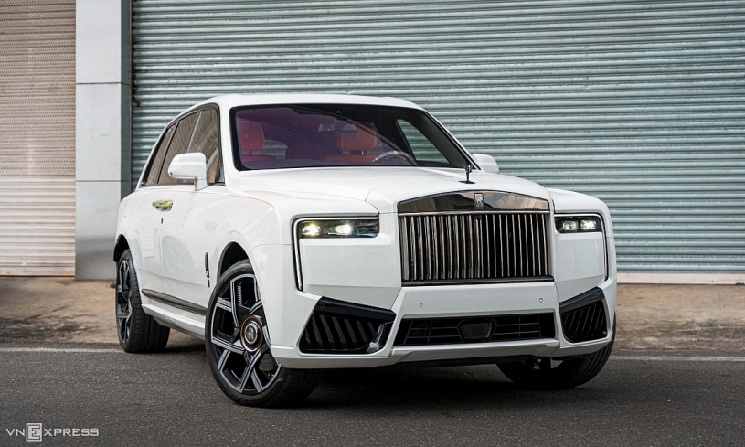 Rolls-Royce Cullinan Black Badge 2025 đầu tiên về Việt Nam Rolls-Royce Cullinan Black Badge 2025 đầu tiên về Việt Nam