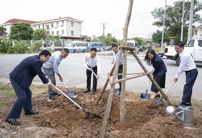 Toyota Việt Nam gieo “mầm xanh” tại Phú Thọ, hướng đến mục tiêu Net Zero 2050