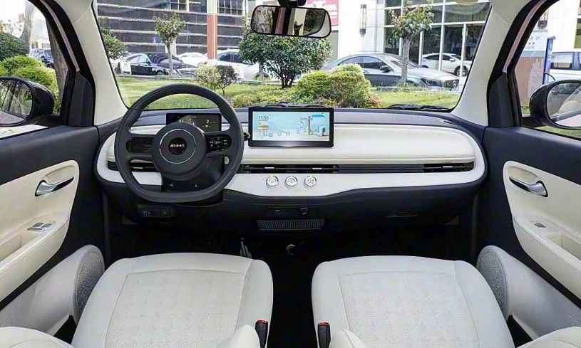 Wuling ra mắt xe điện mini mới giá hơn 5.500 USD