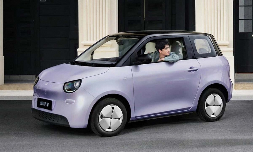 Wuling ra mắt xe điện mini mới giá hơn 5.500 USD