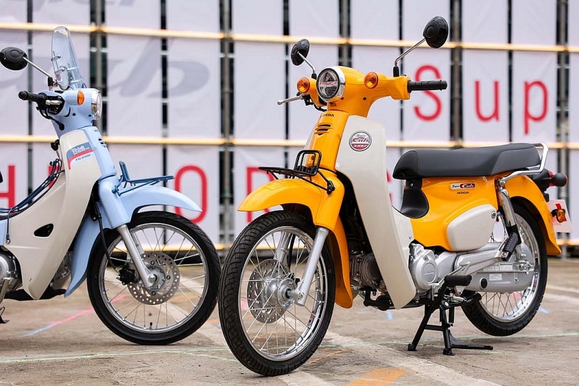 Cận cảnh Honda Super Cub phiên bản giới hạn 500 chiếc vừa trình làng