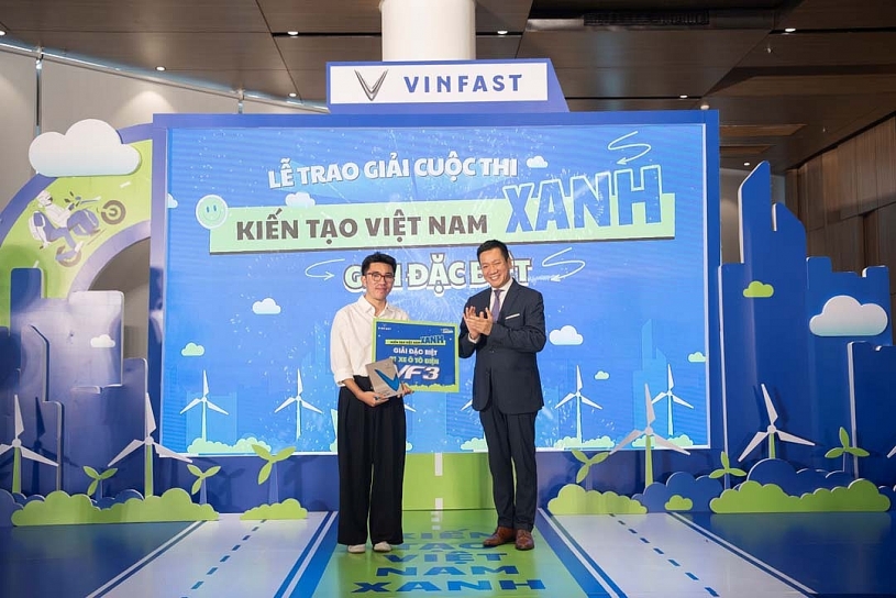 VinFast vinh danh nhà vô địch cuộc thi “Kiến tạo Việt Nam Xanh” VinFast vinh danh nhà vô địch cuộc thi “Kiến tạo Việt Nam Xanh”
