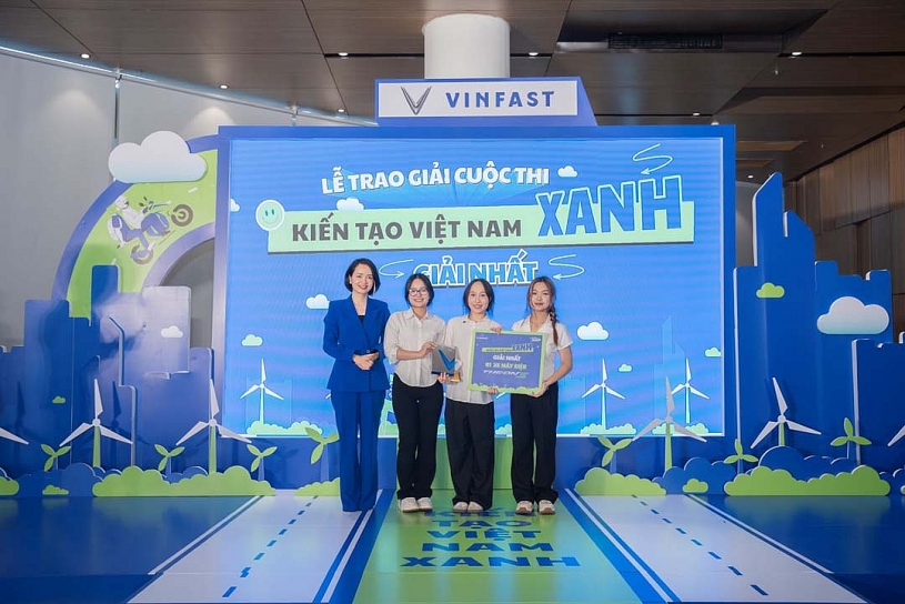 VinFast vinh danh nhà vô địch cuộc thi “Kiến tạo Việt Nam Xanh” VinFast vinh danh nhà vô địch cuộc thi “Kiến tạo Việt Nam Xanh”