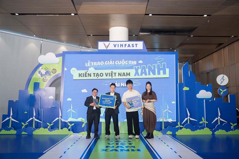 VinFast vinh danh nhà vô địch cuộc thi “Kiến tạo Việt Nam Xanh” VinFast vinh danh nhà vô địch cuộc thi “Kiến tạo Việt Nam Xanh”
