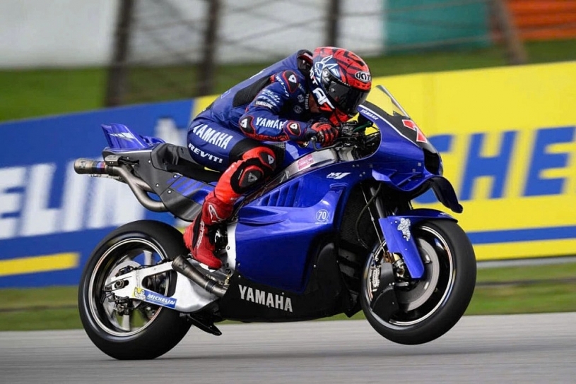 Yamaha YZR-M1 V-Four 2025 ra mắt tại Malaysia: Bước ngoặt mới cho MotoGP Yamaha YZR-M1 V-Four 2025 ra mắt tại Malaysia: Bước ngoặt mới cho MotoGP