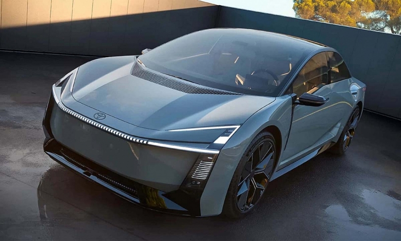 Toyota Corolla Concept - sedan huyền thoại biến hình