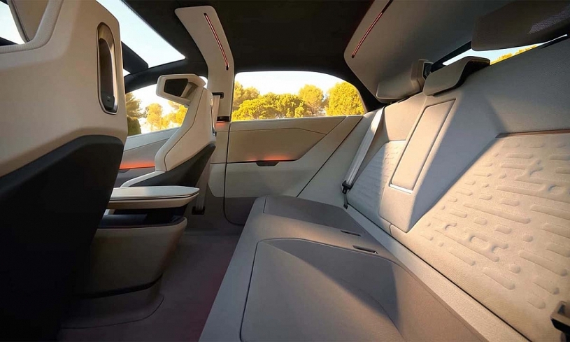 Toyota Corolla Concept - sedan huyền thoại biến hình