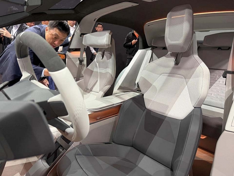 Toyota Corolla Concept - sedan huyền thoại biến hình
