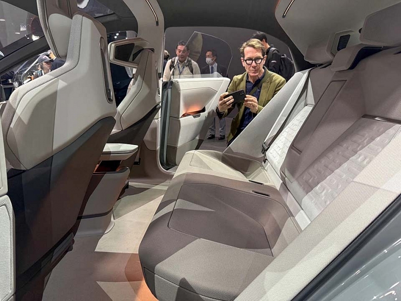 Toyota Corolla Concept - sedan huyền thoại biến hình