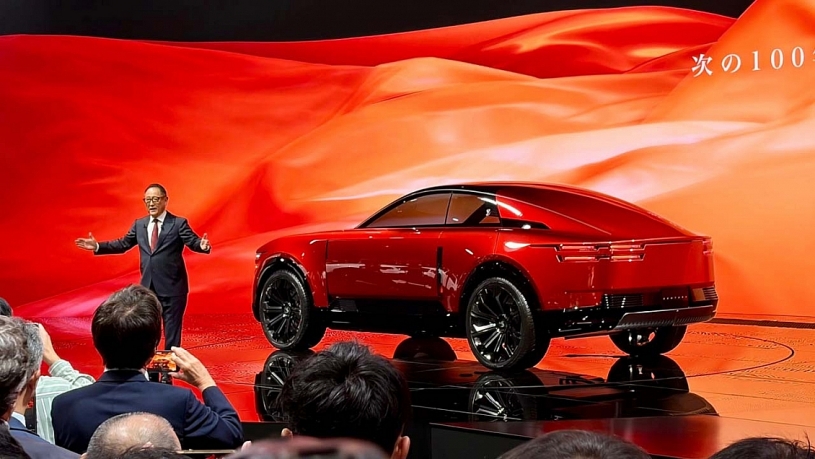 Century Coupe - SUV mới nhà Toyota cạnh tranh Rolls-Royce Century Coupe - SUV mới nhà Toyota cạnh tranh Rolls-Royce