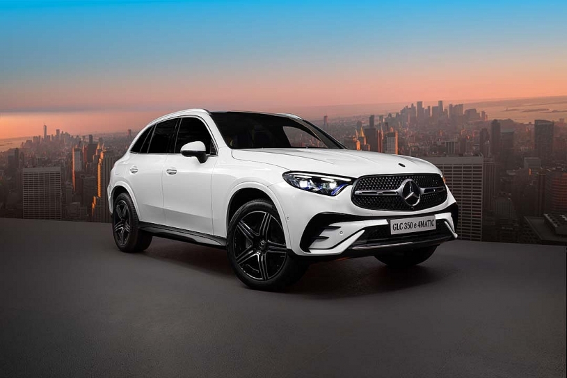 Mercedes-Benz ra mắt GLC 350e 4MATIC: Chốt giá 2,999 tỷ Mercedes-Benz ra mắt GLC 350e 4MATIC: Chốt giá 2,999 tỷ