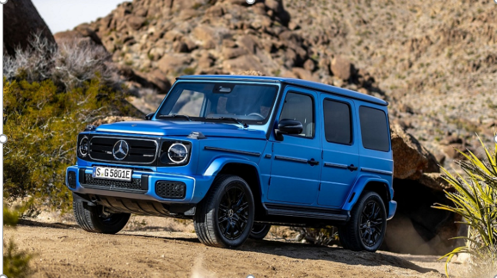 Mercedes-Benz mở triển lãm “The Icons, Electrified” bên sông Sài Gòn