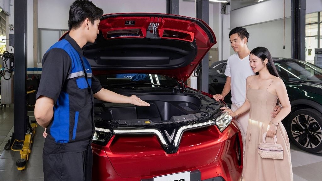 Xe nằm xưởng, chủ xe vẫn vi vu: Đặc quyền chưa từng có từ VinFast