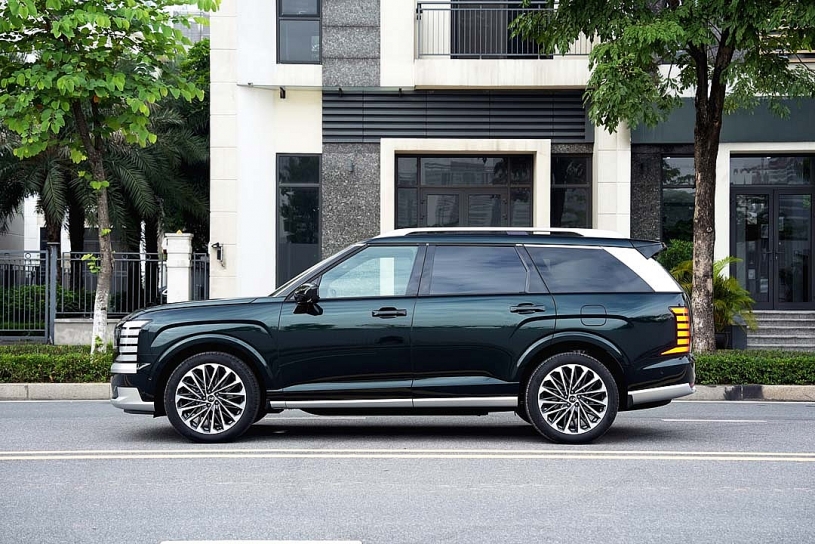 Hyundai Palisade Hybrid ra mắt Việt Nam: Giá bán từ 1,499 tỷ đồng