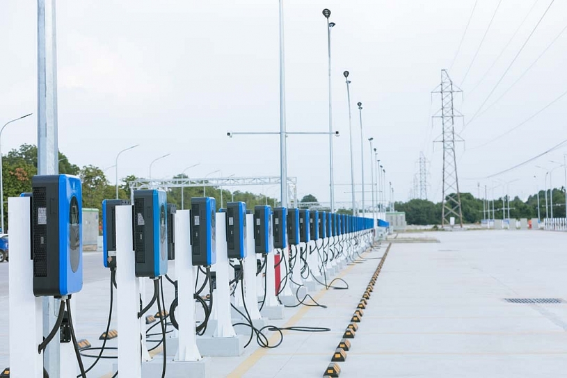 V-Green chính thức vận hành trạm sạc ô tô điện VinFast lớn nhất Việt Nam