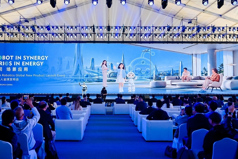 OMODA & JAECOO bắt tay AiMOGA: Đưa robot thông minh Mobo về chung nhà