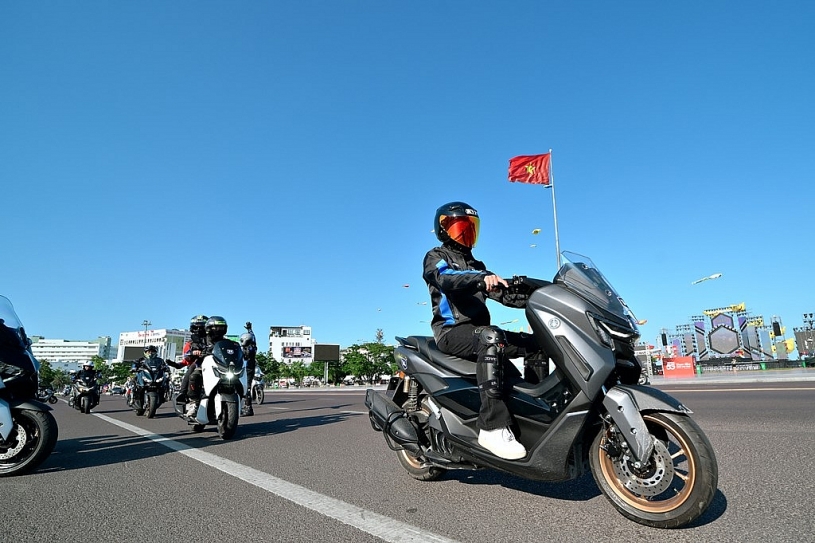 Đi làm mỗi ngày: Hết nhàm chán, ngập tràn hứng khởi Đi làm mỗi ngày: Hết nhàm chán, ngập tràn hứng khởi