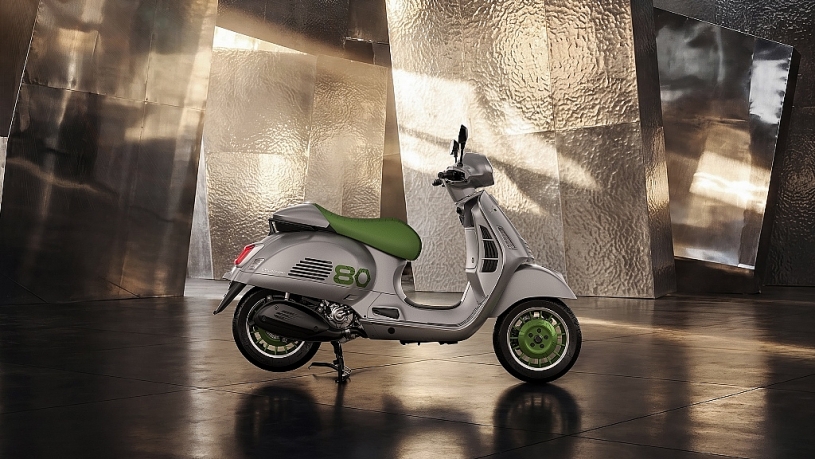 Vespa 80 năm ra mắt tại Việt Nam: Cơn sốt sở hữu đúng 4 chiếc độc bản Vespa 80 năm ra mắt tại Việt Nam: Cơn sốt sở hữu đúng 4 chiếc độc bản