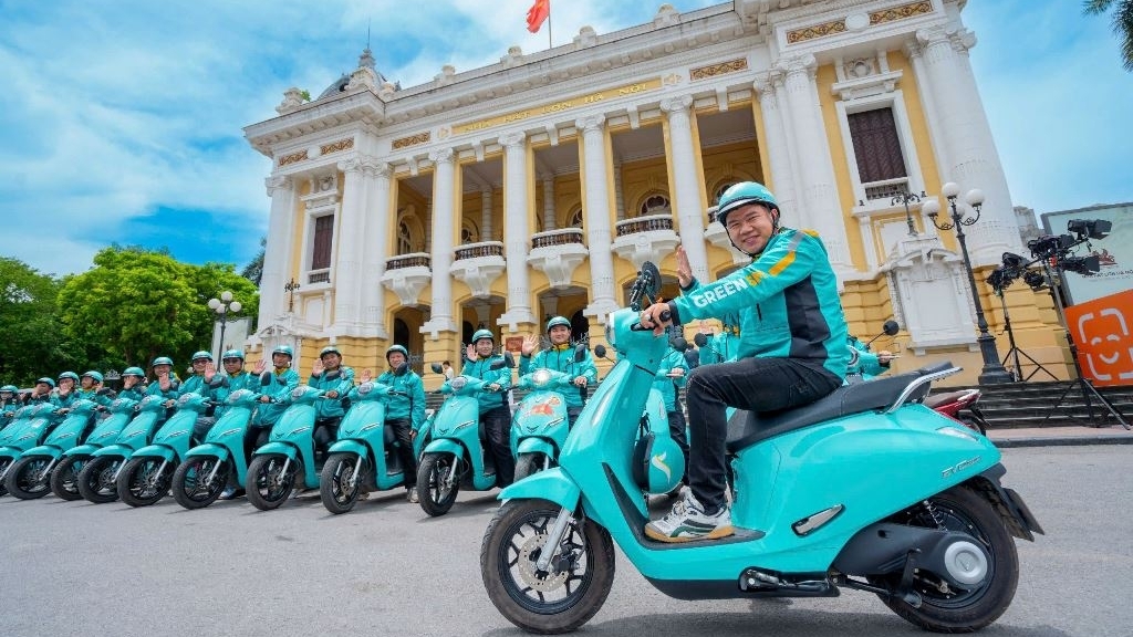 Tự tin cầm lái, nữ tài xế Xanh SM làm chủ tương lai