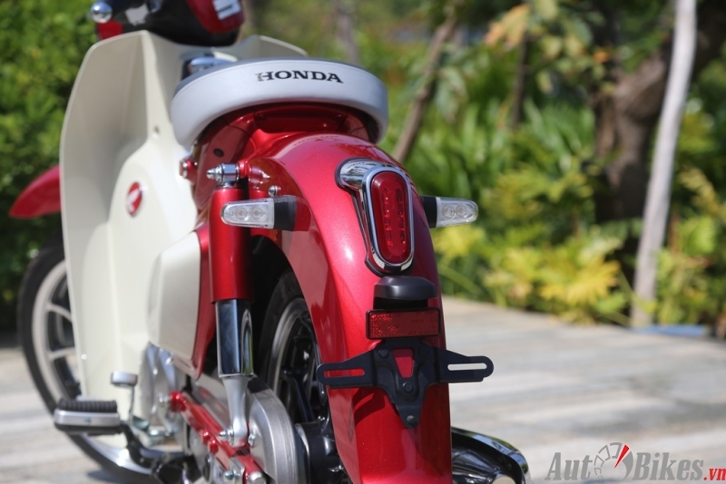 video honda super cub c125 gay soc voi gia 85 trieu dong dat hon sh150