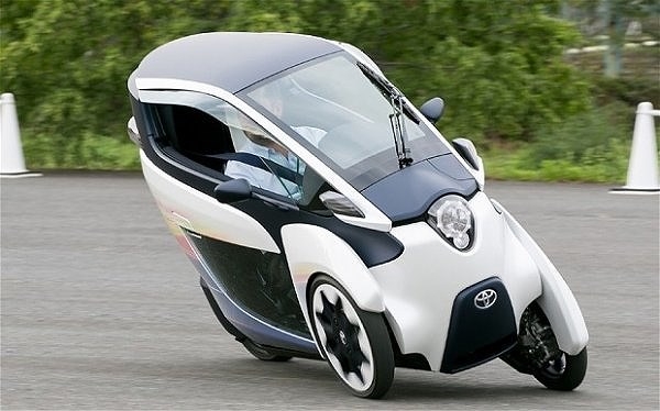 Video khám phá xe Toyota i-Road: “độc, lạ” tại Việt Nam